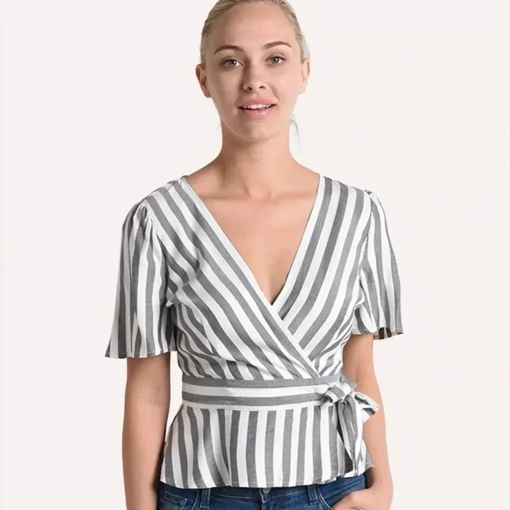 BB DAKOTA Women's Wrappers Delight Stripe Wrap Top